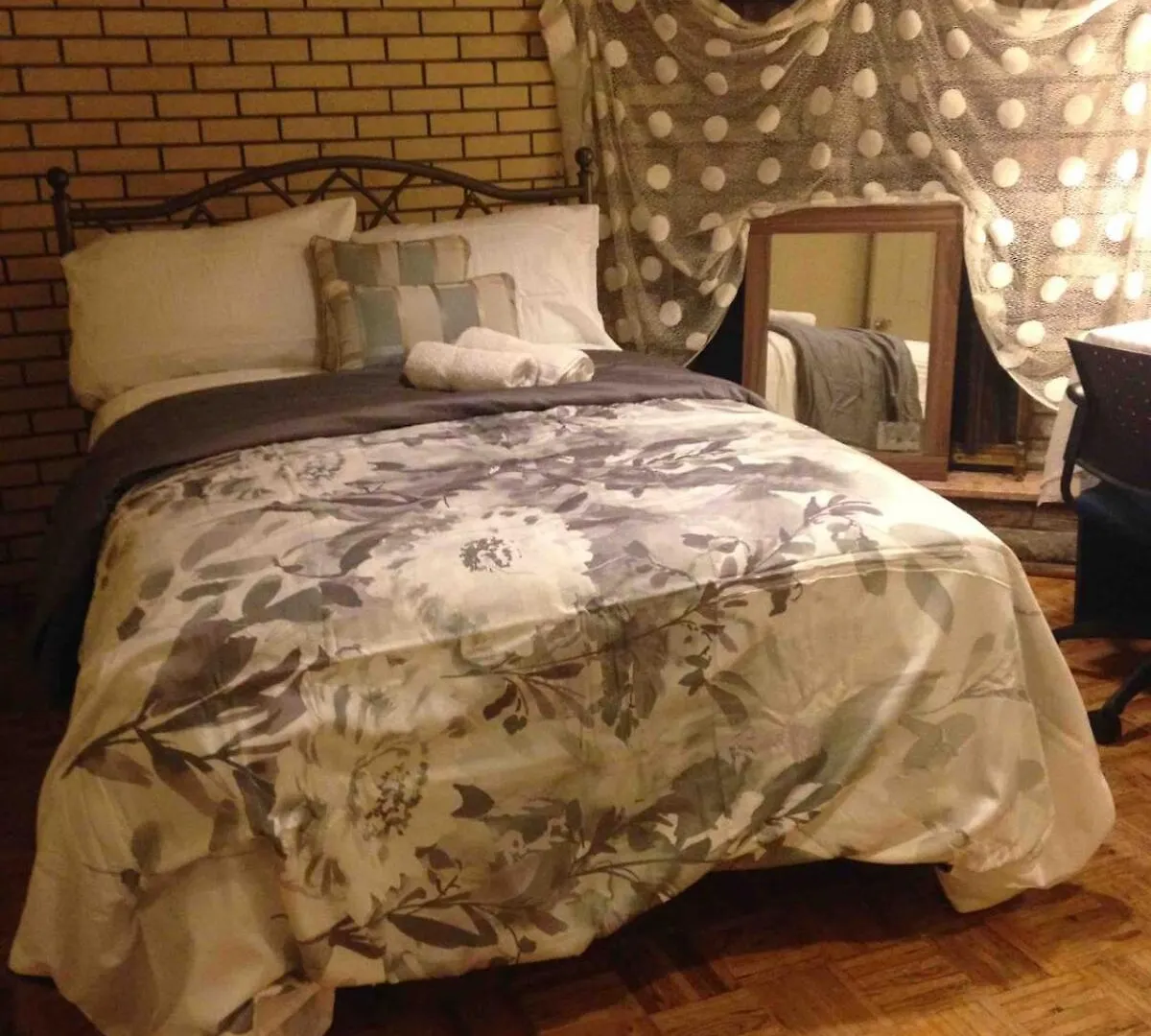 Montreal Downtown Rooms