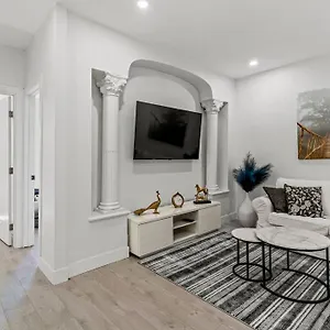 De Gamme Ndg Apartment